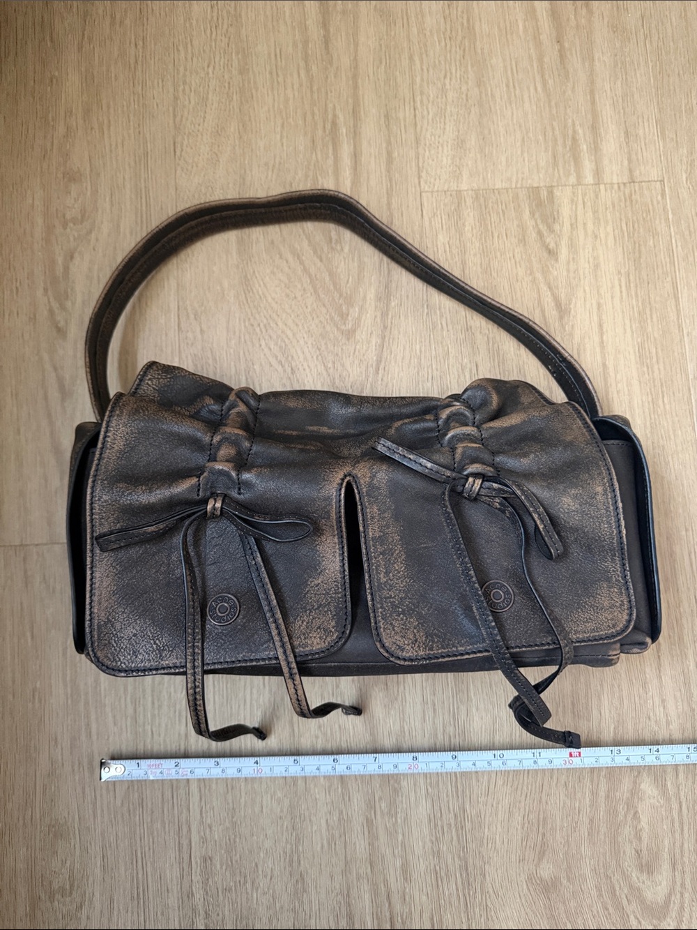 Acne Studios Multipocket Bow Cargo Brown Distressed Shoulder Bag - RARE 1st Ed! - Picture 2 of 14